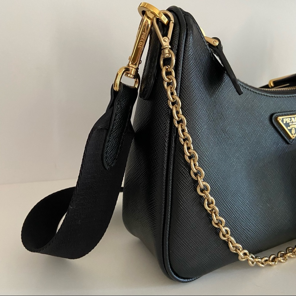 Prada Re-Edition 2005 Saffiano - Picture 6 of 12